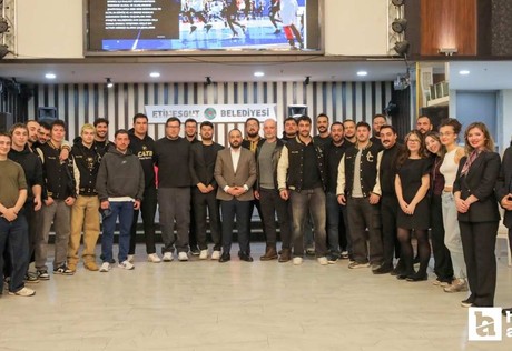 Etimesgut Belediyesi Gelişim SK sporcu ve antrenörleri iftar davetinde buluştu