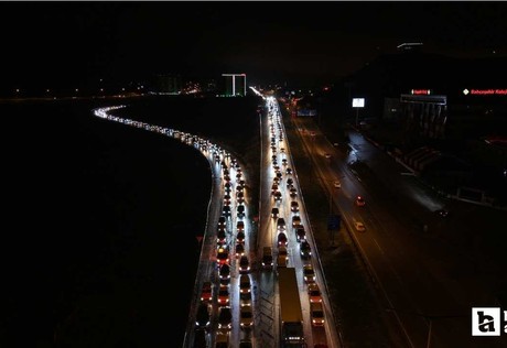 Kilit kavşak Kırıkkale'de 40 kilometreyi aşan araç kuyruğu oluştu