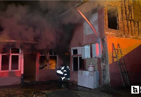 Çorum'da gecekondu yangınında büyük maddi hasar oluştu