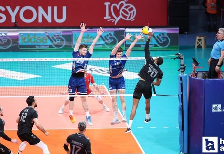 Efeler Ligi’nde normal sezon bitti: Ankara’dan 3 takım şampiyonluk yarışına girecek!