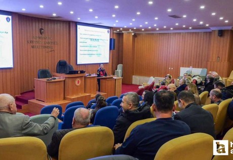 Etimesgut Belediyesi, siber suçlarla mücadele eğitimi verdi