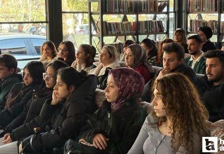 Sincan Kitap Kafe'de siber zorbalık üzerine etkinlik düzenlendi