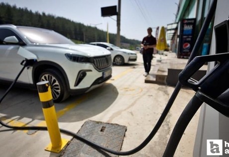 Trafiğe kayıtlı elektrikli araç sayısı artış göstermeye devam ediyor