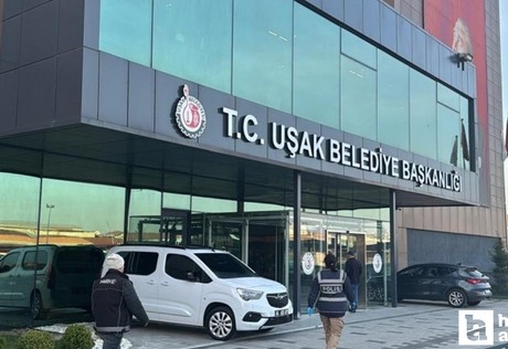 Ankara dahil 3 ilde rüşvet operasyonu düzenlendi: Uşak Belediye Başkanı ve 11 şüpheli gözaltına alındı