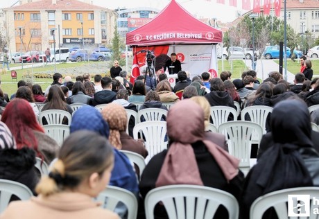 Keçiören'de 'Bir Diriliştir Çanakkale' söyleşisi düzenlendi