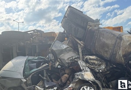 Anadolu Otoyolu'nda kazada 2 kişi olay yerinde hayatını kaybetti: Ankara yönü trafiğe kapatıldı