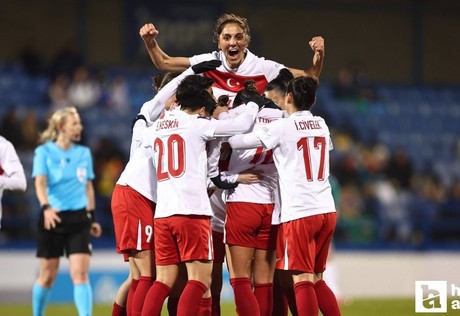 Kadın A Milli Takımın kadrosuna ABB Fomget’ten 3 oyuncu davet edildi