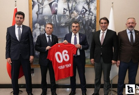 Natura Dünyası Gençlerbirliği  Başkanı Çakmak'tan Bakan Tekin'e ziyaret