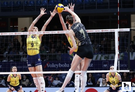 Zeren Spor kaybetti, Sultanlar Ligi’nde finalin adı belli oldu: Fenerbahçe Medicana - VakıfBank
