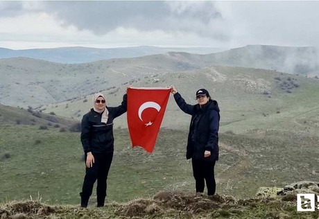 Kırşehir'de "Dünya Sağlık Günü" için Gönül Dağı'na tırmandılar