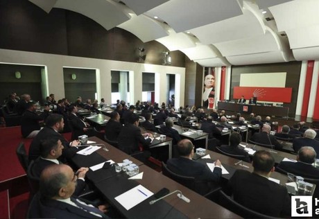 CHP Genel Başkanı Özel, Ankara'da il başkanları toplantısına başkanlık etti