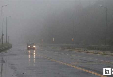 D-100 kara yolunun Bolu Dağı'nda sis ve sağanak etkili oldu