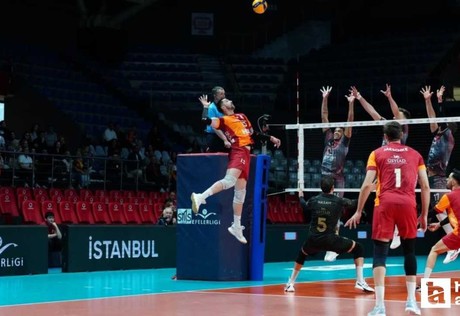 Efeler Ligi play-off final serisinde Ziraat Bankkart, seriyi 2-0'a getirdi