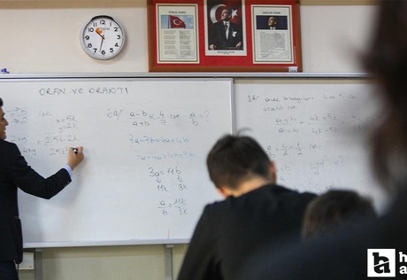 Öğretmenlerin il içi isteğe bağlı yer değiştirme tarihleri belli oldu