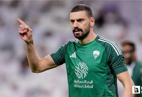 Asya Şampiyonlar Ligi Kupası'nı kaldıran Merih Demiral tarihe geçti