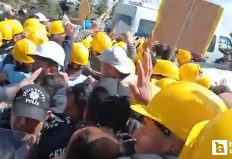 Ankara'da izinsiz gösteriye müdahale: 10 polis yaralandı