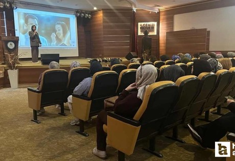 Pursaklar Belediyesinden güçlü anneler için özel eğitim semineri