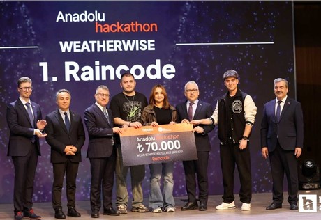 Yandex Türkiye'nin düzenlediği "Anadolu Hackathon" yarışmasında ödüller verildi