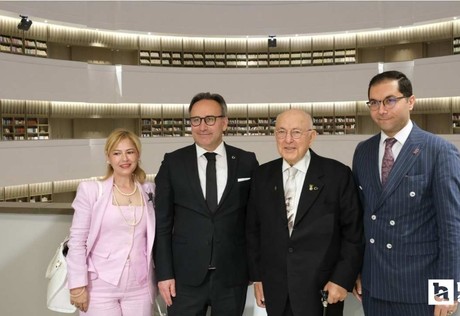 Prof. Dr. İlter Uzel, 3 bin kitaplık koleksiyonunu AKM Aydın Sayılı Kütüphanesi'ne bağışladı