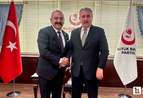 Dizilerin tanınmış oyuncusu Ömer Kurt, BBP'ye katıldı