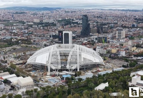 Ankara Valisi Yakup Canbolat, Yeni 19 Mayıs Stadı’ndaki çalışmaları denetledi