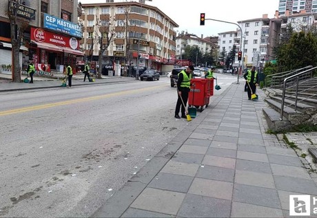 Pursaklar Belediyesinden ilçe genelinde temizlik mesaisi
