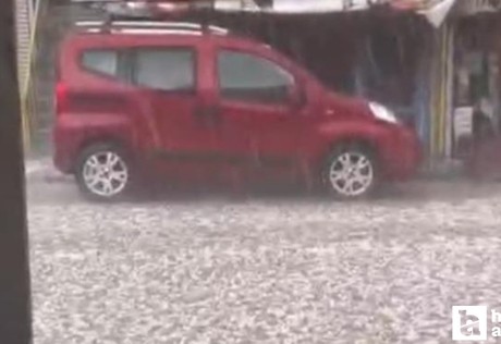 Bala'da dolu yağışı hayatı olumsuz etkiledi!
