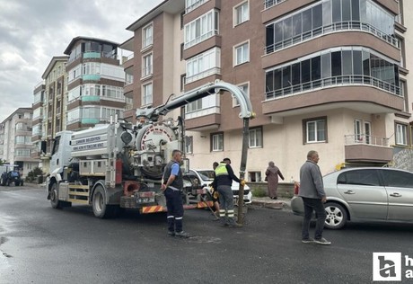 Çankırı'da sağanak yağış su baskınlarına sebep oldu