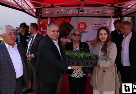 Keçiören Belediyesi çiftçilere fide desteğinde bulundu