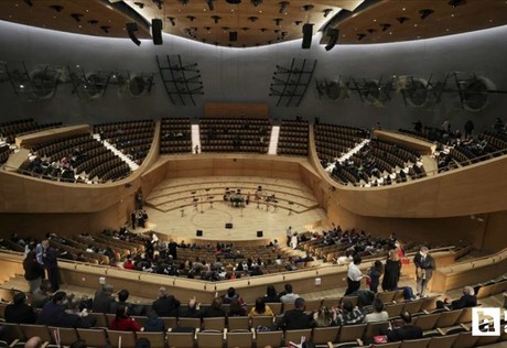 Ankara'da "45'lik Plak Şarkıları" konserinde Seyyal Taner ile Teyfik Rodos sahne aldı