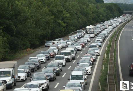 Nisan ayında 180 binden fazla aracın trafiğe kaydı yapıldı