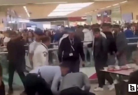 Yenimahalle'de AVM'de çıkan bıçaklı kavgada 2 kişi yaralandı