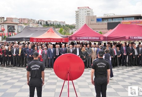Keçiören’de 19 Mayıs coşkusu çelenk sunma töreniyle başladı