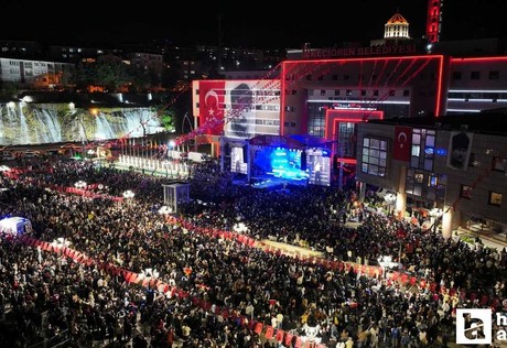 Keçiören Belediyesi, 19 Mayıs coşkusunu Sefo konseri ile taçlandırdı
