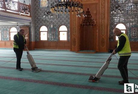 Keçiören Belediyesinden bayram öncesi camilerde kapsamlı temizlik!