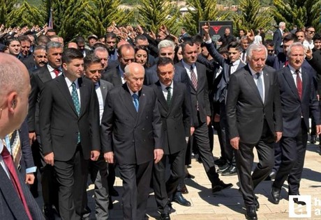 MHP Genel Başkanı Bahçeli, Kızılcahamam'da Ülkücü Şehitler Anıtı'nı ziyaret etti