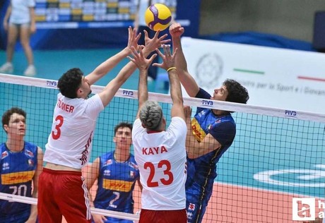 A Milli Erkek Voleybol Takımı, hazırlık maçında  İtalya'ya 3-0 mağlup oldu