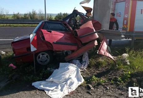 Ankara'ya gelen araç Bolu'da kaza yaptı: 2 ölü, 1 yaralı!