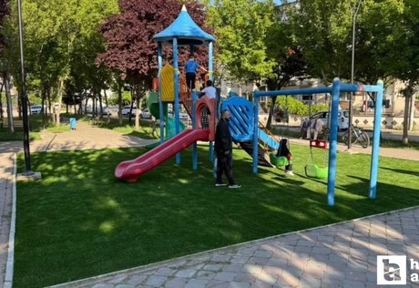 Sincan Belediyesi parklarda yenileneme seferberliği başlattı