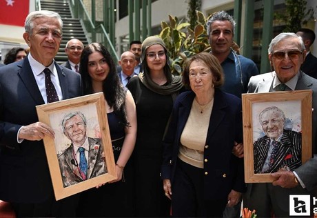 Ankara Büyükşehir Belediye Başkanı Mansur Yavaş, 'Beygir Gücü' sergisinin açılışına katıldı