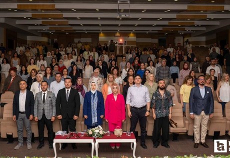 Ankara'da düzenlenen panelde yapay zekanın topluma ve eğitime etkileri ele alındı
