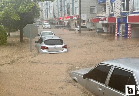 Kırşehir'de selden etkilenen vatandaşlara 6 milyon TL'lik destek