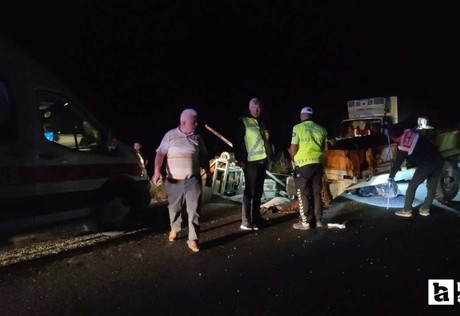 Çorum'da kamyon ile traktör çarpıştı: 1 ölü, 2 yaralı