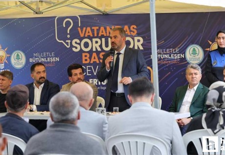 Pursaklar Belediye Başkanı Ertuğrul Çetin vatandaşların sorularını yanıtladı