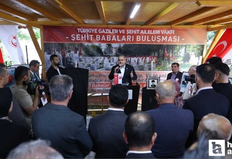 Keçiören Belediye Başkanı Özarslan, Babalar Günü programında şehit babaları ve gazilerle buluştu