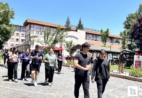 YKS'nin ikinci oturumu olan AYT sona erdi: Ankaralı adaylar sınavı zor buldu!