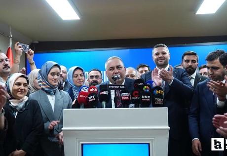 Mesut Özarslan: "AK Parti çatısı altında olmanın onurunu ve gururunu yaşıyoruz"