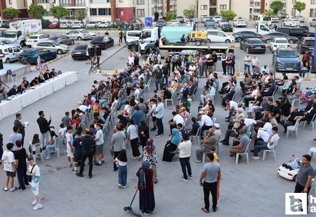 Sincan'da Başkan Ercan, Saraycık Mahallesi'nde vatandaşların sorularını yanıtladı