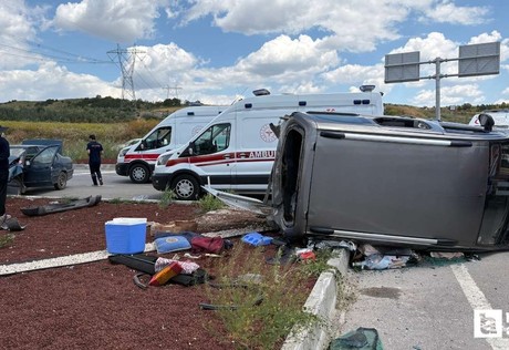 Çorum'da trafik kazasında ağır yaralanan sürücü hastanede hayatını kaybetti