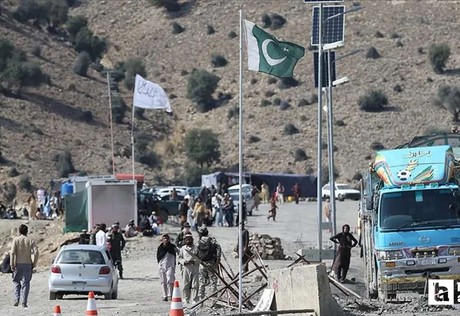 Pakistan'ın Afganistan sınırına düzenlediği operasyonda 29 militan etkisiz hale getirildi